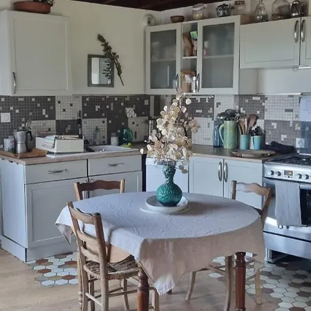 Maison Dans Le Beaujolais